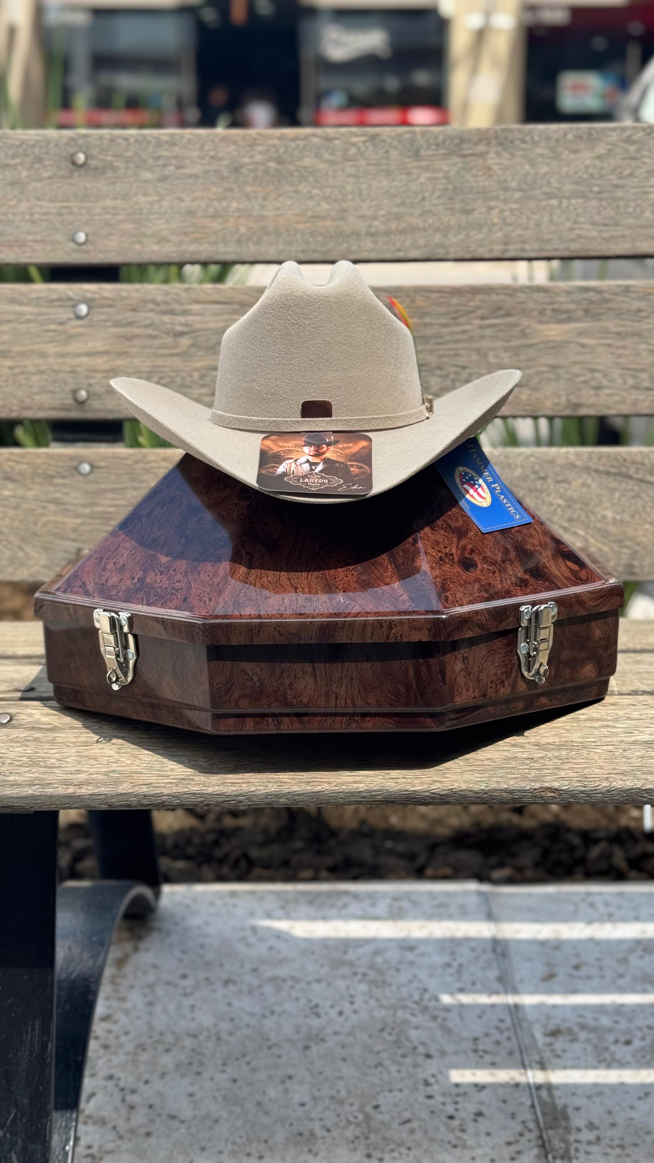 Texana Laredo Sinaloa Almendra x Edén Muñoz 4X